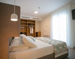 Khách sạn Mosella Suite Hotel (Chioggia, Ý)