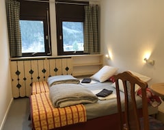 Hotel Alpenrose (Chamonix-Mont-Blanc, France)