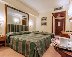 Khách sạn Raeli Hotel Lazio (Rome, Ý)