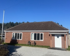 Koko talo/asunto Beautiful 3-bed Bungalow In Bawtry Doncaster (Doncaster, Iso-Britannia)