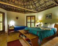 Resort Tanager RainForest Lodge (Punta Gorda, Belize)