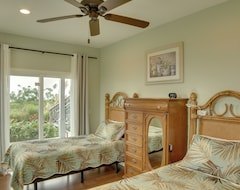Koko talo/asunto New! The Aloha Green House Retreat: Ocean Views! (Naalehu, Amerikan Yhdysvallat)