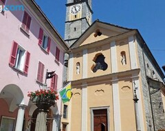 Tüm Ev/Apart Daire Casa Chiara (Intragna, İsviçre)