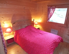 Otel Charming Chalet Located At The Edge Of A Pond With Views Of The Ski Slopes (Ventron, Fransa)