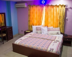 Hotel November 5 (Ikeja, Nigeria)