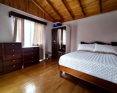 Toàn bộ căn nhà/căn hộ Exclusive,luxury,clean And Conveniently Located In Front Of Piscinas El Bajo (San Marcos, Costa Rica)