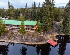 Koko talo/asunto Lakefront Cottage Near Big White And 25 Mins To Kelowna (Naramata, Kanada)