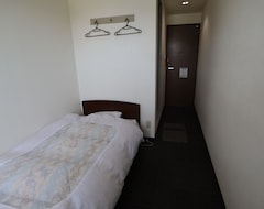 Khách sạn Oyo 44604 Business Hotel Kameya (Kainan, Nhật Bản)