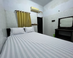 Oyo 92675 Hotel Rosna (Makassar, Indonesien)