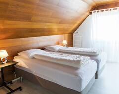 Cijela kuća/apartman Luxury house, bedrooms with private bathrooms, sauna, bar and panoramic views (Harscheid, Njemačka)