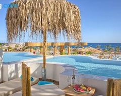 Khách sạn Alia Luxury Beachfront Suites And Spa (Charaki, Hy Lạp)
