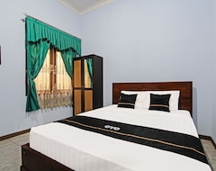 Khách sạn Capital O 91355 Hotel Mustika 1 (Blora, Indonesia)