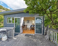 Toàn bộ căn nhà/căn hộ The Lookout - Nelson Holiday Home (Nelson, New Zealand)