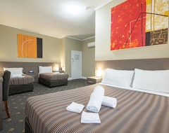 Khách sạn The Formby Hotel (Devonport, Úc)