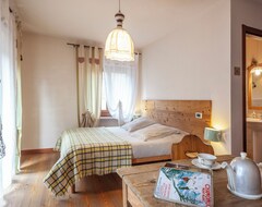 Bed & Breakfast Maison Le Champ B&B Questa casa non e un albergo (La Salle, Italija)