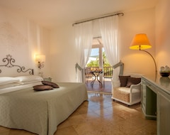 Khách sạn El Faro Hotel & Spa (Alghero, Ý)