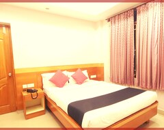 OYO 5130 Hotel Raks (Thanjavur, Hindistan)