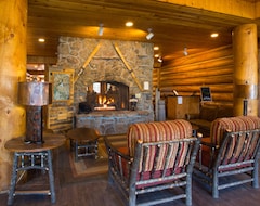Khách sạn Headwaters Lodge & Cabins At Flagg Ranch (Moran, Hoa Kỳ)