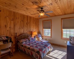 Hele huset/lejligheden River House At Meadow Landing - Awesome Riverfront Cabin On The New River In Todd (Fleetwood, USA)