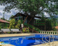 Guesthouse Room In Lodge - Family Cabin With River View (Risaralda, Colombia)