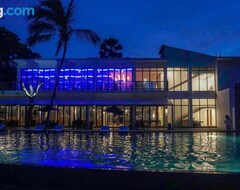Khách sạn Trinco Boutique Hotel (Trincomalee, Sri Lanka)