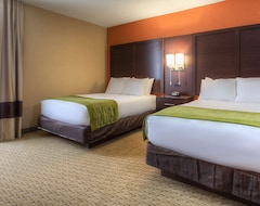 Hotel Comfort Inn & Suites Evansville Airport (Evansville, USA)