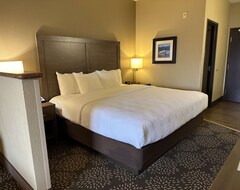Khách sạn Best Western Columbia River Waterfront Hotel Astoria (Astoria, Hoa Kỳ)