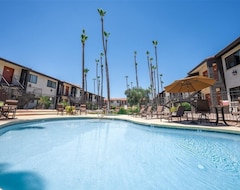 Stay With Us And Enjoy All The Extra Amenities-without Hotel Prices! Free Wifi (Scottsdale, USA)