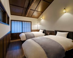 Hotel Hatoba-An Machiya Residence Inn (Kyoto, Japan)