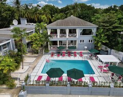 Khách sạn Travellers Palm (St. Lawrence, Barbados)