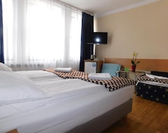 Hotelli Pokoje Goscinne Korona (Krakova, Puola)