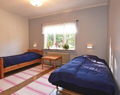 Toàn bộ căn nhà/căn hộ 4 Bedroom Accommodation In ÅmÅl (Åmål, Thụy Điển)