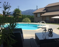 Tüm Ev/Apart Daire Private Swimming Pool, Mountains, Lakes, Stays And Weekends ... 2 To 6 People (Saint-Jean-de-Moirans, Fransa)