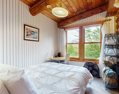 Cijela kuća/apartman Peaceful Log Cabin With Amazing Views, Kitchenette, & Private W/d (Sultan, Sjedinjene Američke Države)