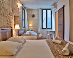 Hotel La Muette (Arles, Fransa)