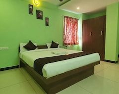 JR Guest Home Hotel (Coimbatore, India)