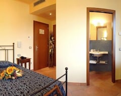 Khách sạn Hotel Marzia (Scandicci, Ý)