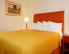 Hotel Quality Inn & Suites Bakersfield (Bakersfield, Sjedinjene Američke Države)