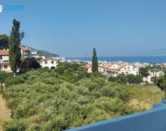 Hele huset/lejligheden Samos House And Plot For Sale 300 Thousand Euro (Karlovassi, Grækenland)