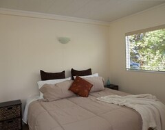 Toàn bộ căn nhà/căn hộ A Perfect Holiday Home In Native Bush Tranquility (Auckland, New Zealand)