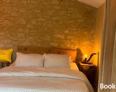 Bed & Breakfast La chambre l'Eucalyptus (Saint-Laurent-du-Bois, Pháp)