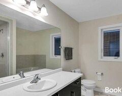 Cijela kuća/apartman Treasure In Brant - 4 Bedroom Detached House (Paris, Kanada)