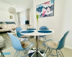 Casa/apartamento entero Modern 2room Appart For 4, 10min From Arena/center (Tampere, Finlandia)