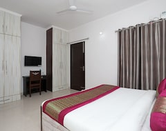 OYO 11383 Hotel Go Rooms (Gurgaon, India)
