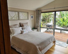 Hele huset/lejligheden Stunning Ocean Front Cliff Top Cottage (Matauri Bay, New Zealand)