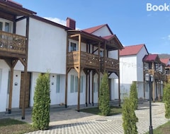 Hotelli Motives Inn Dilijan (Diljdjan, Armenia)