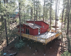 Tüm Ev/Apart Daire Quaint And Cozy Cabin In Woods-lovin Lufkin Cabin (Strawberry, ABD)