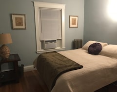 Hele huset/lejligheden 2 Br, 1 Bath, Sleeps 4+, Furnished And Spacious Apt. In Quiet Boston Suburb (Boston, USA)