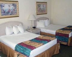 Khách sạn Hotel Clarion DeLand (DeLand, Hoa Kỳ)