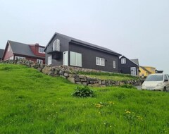 Hele huset/lejligheden Casa Pállsstova. 5 Bedroom Villa (Gjógv, Færøerne)